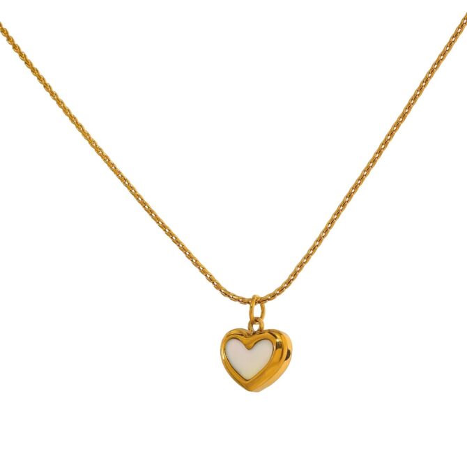 Collar con colgante de corazón de perlas chapado en oro de 18 quilates