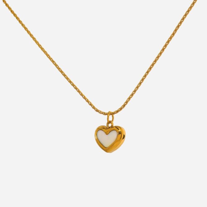 Collar con colgante de corazón de perlas chapado en oro de 18 quilates 8